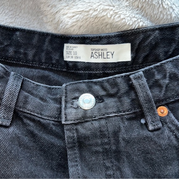TOPSHOP Moto Denim Jean Shorts Distressed Mid Rise Ashley Size 6 Black - Picture 3 of 5